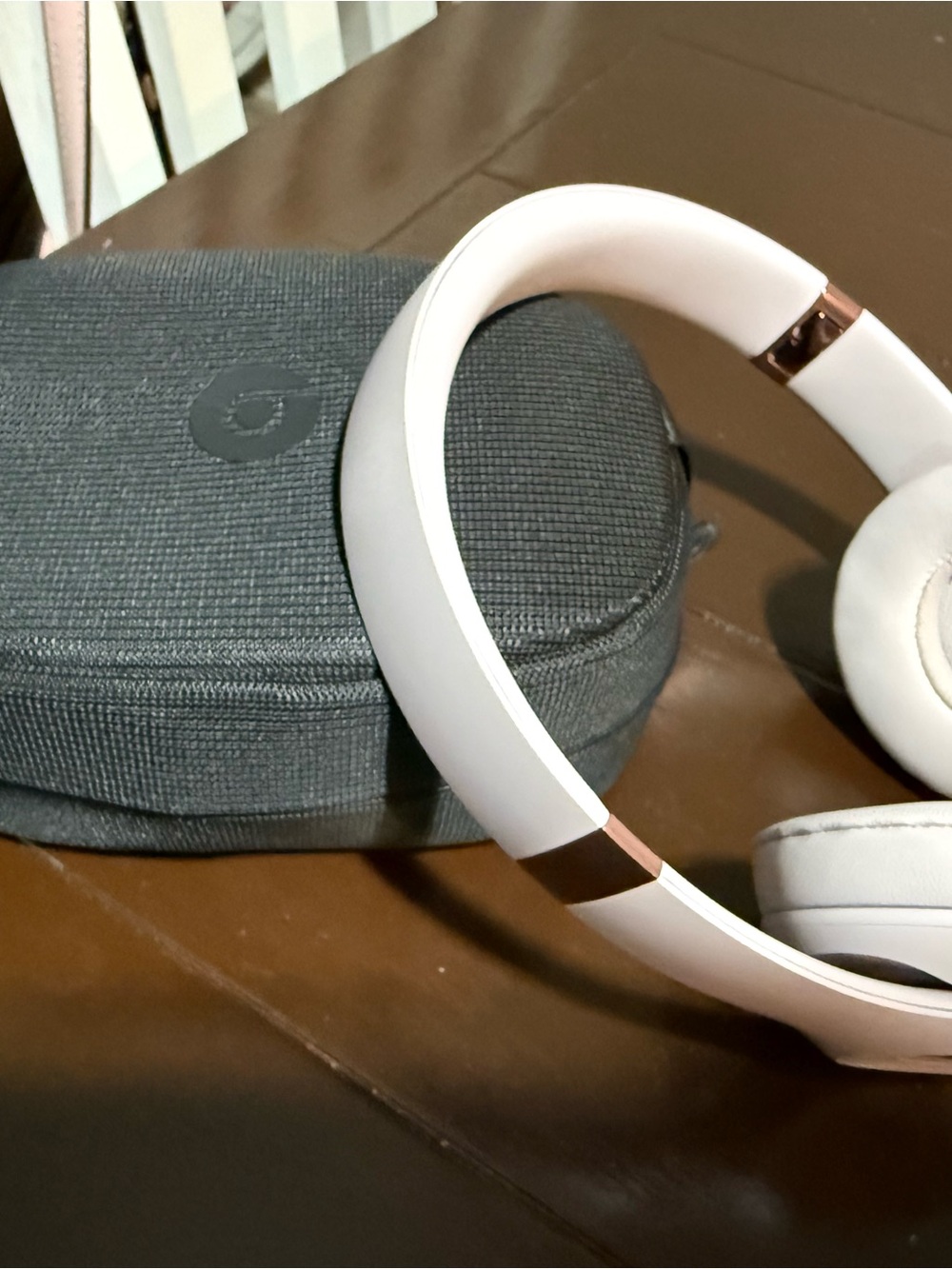 Studio3 Wireless Headphones - White with Rose Gold Accents